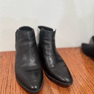 Women  Black Leather Ankle Chelsea Boots